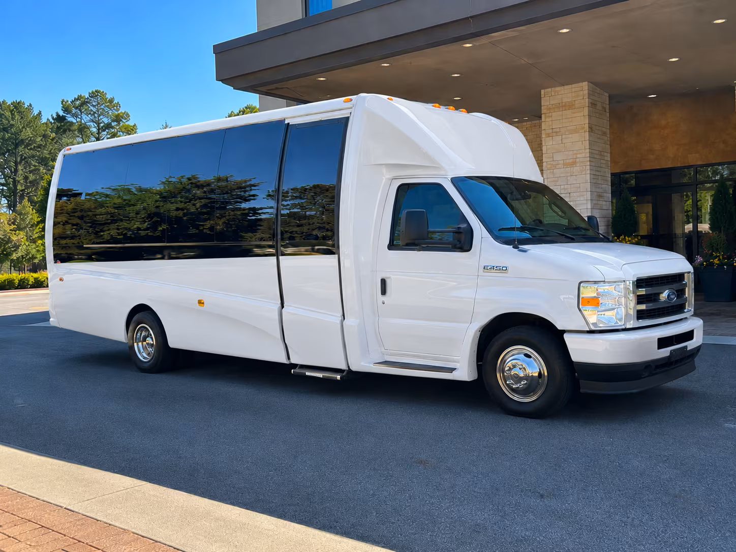 minibus rentals for smaller prom groups across washington county